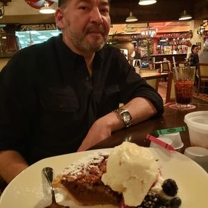 Meet your Posher, Fernando